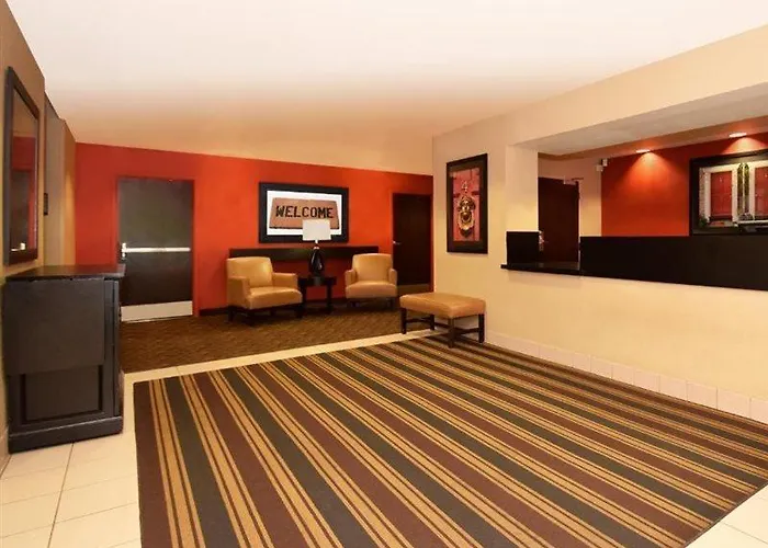 Extended America Select - Chicago - - East Naperville